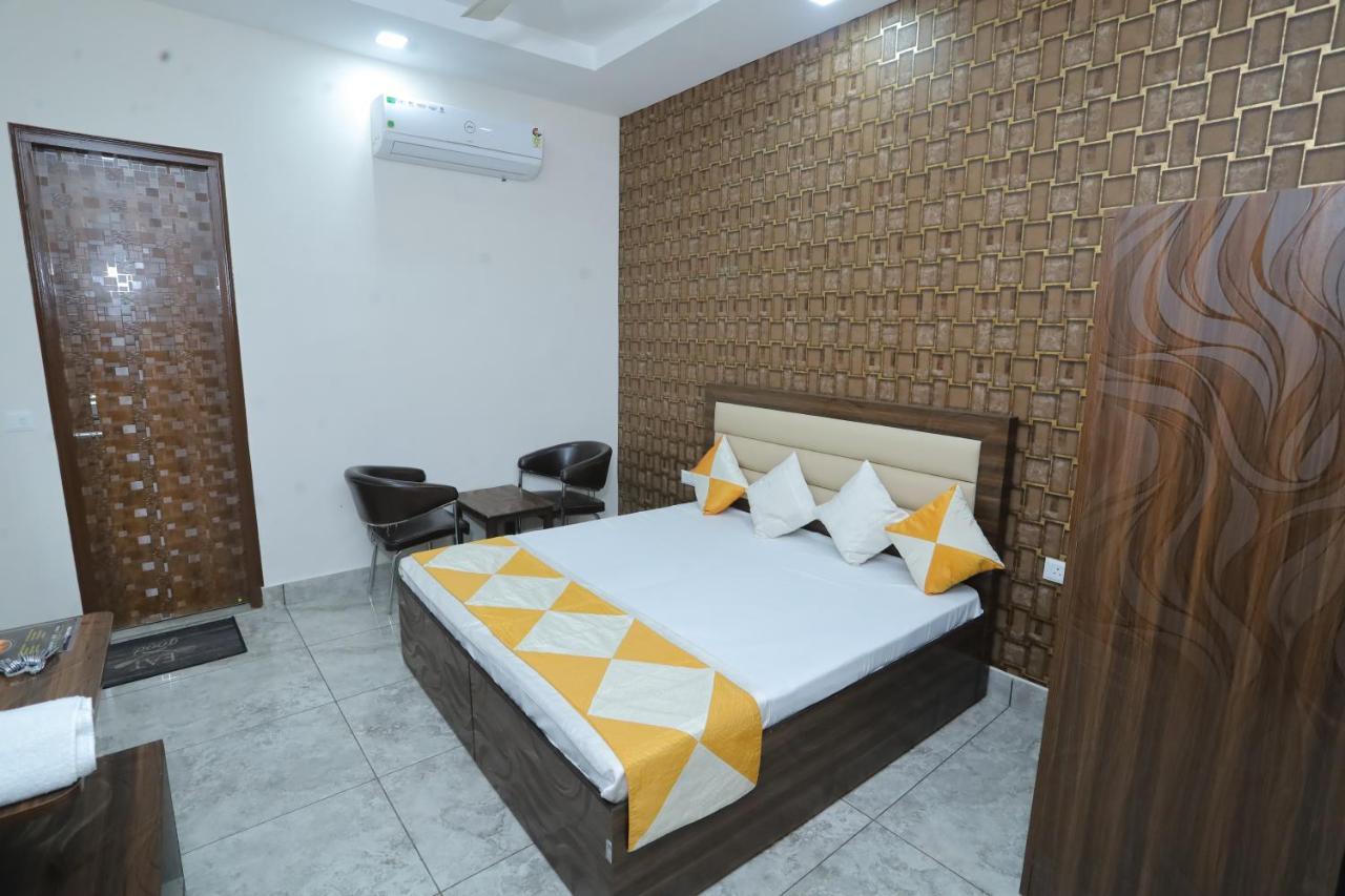 Raghav Inn Karnal Exterior photo
